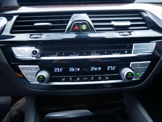 BMW 5-serie 540i xDRIVE LUXURY LINE LEER LED picture 12