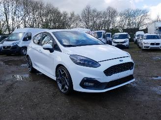 Vaurioauto  passenger cars Ford Fiesta ST LED B&O 2019/4
