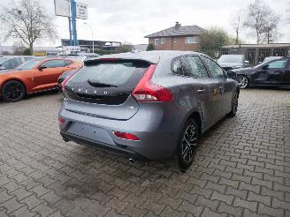 Volvo V-40 MOMENTUM LED picture 3