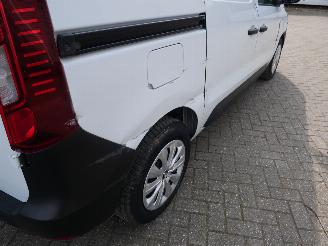 Renault Express  picture 10