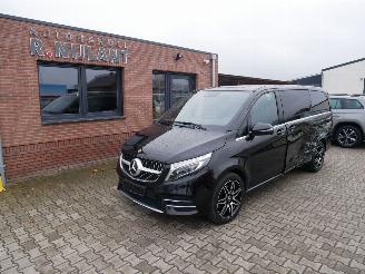 Schadeauto Mercedes V-klasse V 300 d LANG AMG AVANTGARDE LEER LED AUTOMAAT 360° 2022/9