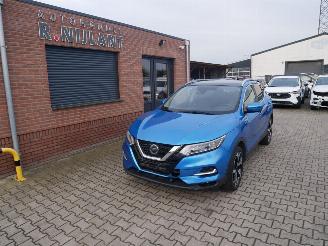 Schadeauto Nissan Qashqai PANORAMADAK HALF LEER LED 2019/2