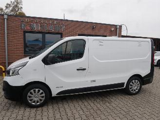 okazja samochody ciężarowe Renault Trafic L1H1 AIRCO 2016/10