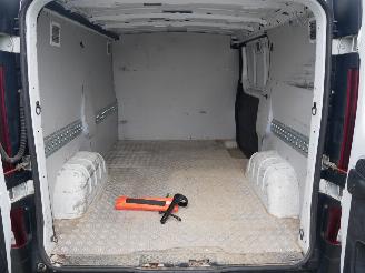 Renault Trafic L1H1 AIRCO picture 9