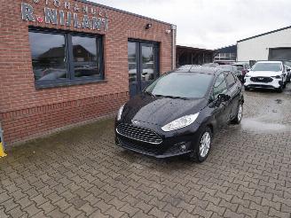 Schadeauto Ford Fiesta  2015/7