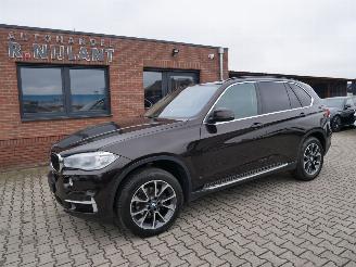 uszkodzony samochody osobowe BMW X5 7-PERSOONS LEER XENON HEAD UP xDRIVE 2016/6