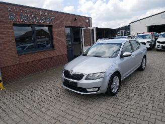 krockskadad bil auto Skoda Octavia  2014/12