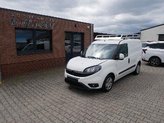 uszkodzony samochody ciężarowe Fiat Doblo  2021/6
