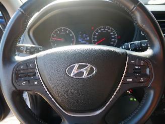 Hyundai I-20 ACTIVE picture 17