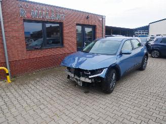 damaged passenger cars Hyundai ioniq 5  2023/8