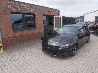 damaged passenger cars Peugeot 308 ACTIVE PACK LED 2022/4