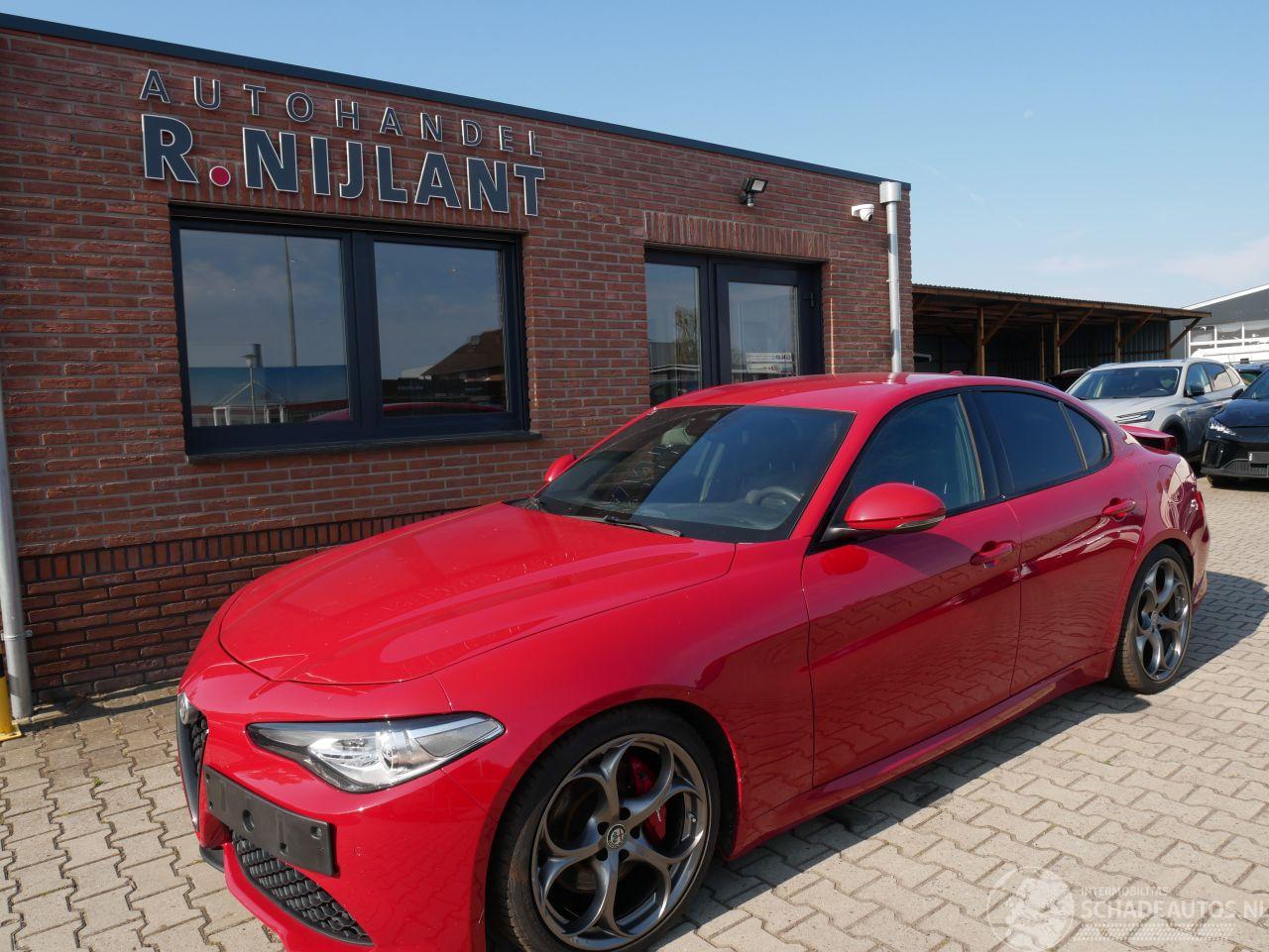 Alfa Romeo Giulia VELOCE Q4 BI-XENON LEER APPLE CARPLAY 4x4