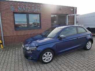 Schadeauto Audi A1 ATTRACTION 2014/10