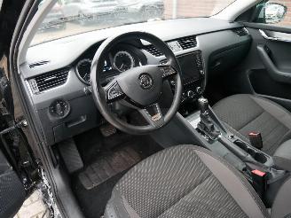 Skoda Octavia scout 4x4 LED DSG picture 11