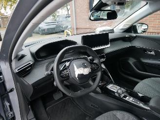 Peugeot 208 ALLURE picture 10