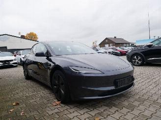 Tesla Model 3 RWD picture 2