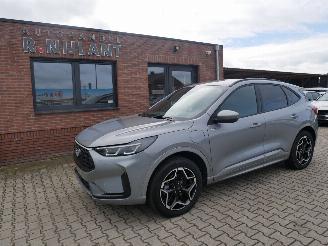 Damaged car Ford Kuga ST-LINE PHEV PLUG-IN 2026/3