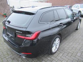 Unfallwagen BMW 3-serie 320E Touring Aut.PluginHybrid WideScreen Cockpit Navi CruiseControl Pdc ..... 2023/6