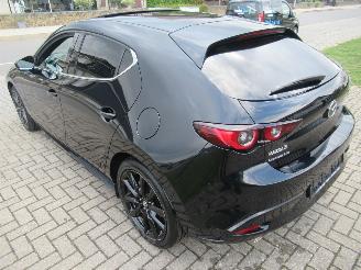  Mazda 3 2.0 e-Skyactiv-X 186pk M-Hybrid Climatronic Leer Navi SchuifDak Bose-Sound Headup-Display StoelVerwarming E.Memory Stoel 2023/4