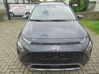 krockskadad bil auto Hyundai Bayon 1.0T-GDI AUT. 48V-MildHybrid 5400km!! VirtualCockpit Climatronic Navi Camera CruiseControl Pdc LineAssist 2024/6