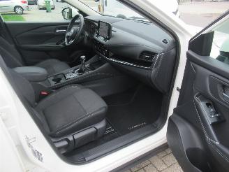 Nissan Qashqai 1.3DIG-T140pk MildHybrid Climatronic Navi Panorama-D Camera Keyless-Go picture 12