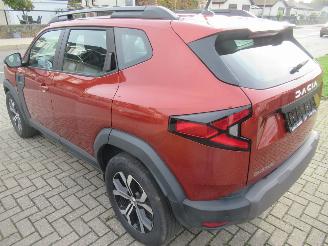 Schadeauto Dacia Duster ECO-G Benzine-LPG gas 37.000km  Airco Navi Camera CruiseControl..... 2024/11