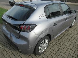 Peugeot 208 1.2 Puretech  34.200km!! Start&Stop Airco CruiseControl...... picture 5