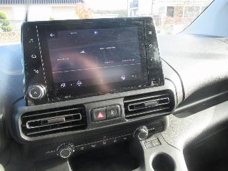 Citroën Berlingo 1.5BlueHdi 100 5-Zits  Airco  Navi  CruiseControl  2xSchuifdeur 20.200KM!! picture 13