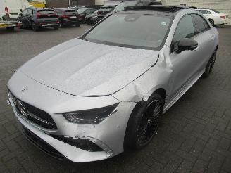 Mercedes Cla-klasse CLA 220d AUT. 9.772KM!!  AMG-LINE  NightPack HalfLeer Navi Panorama/SchuifDak Camera StoelVerwarming... picture 4
