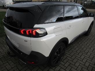 Avarii autoturisme Peugeot 5008 PureTech 130 AUT.   GT    HalfLeer Navi Camera Panorama/SchuifDak..... 2022/3