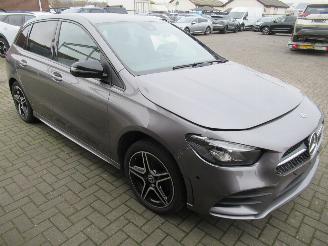 Mercedes B-klasse 180D Aut. AMG-LINE NightPack HalfLeer Navi Camera....... picture 3