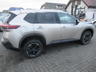 Nissan X-Trail 1.5E-Power Hybrid Aut. 2.100km!! Climatronic Navi 360Camera Panorama/Schuifdak Keyless-Go.... picture 6