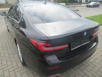 Voiture accidenté BMW 5-serie 520E Lim. Aut. PluginHybrid  62.241km!! VirtualCockpit Climatronic Leer Navi Camera StoelVerwarming..... 2022/3