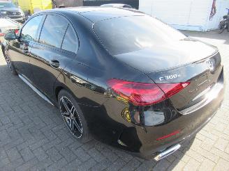 Unfallwagen Mercedes C-klasse C 300e Aut.PluginHybrid  AMG-LINE NightPack Leer Navi Cam LuchtVering StoelVerwarming 2023/5