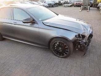 Mercedes E-klasse E200 d Aut. 79.000km!!  AMG-LINE Leder Navi 360Cam Pano Burmester-Sound.... picture 12
