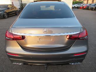 Voiture accidenté Mercedes E-klasse E200 d Aut. 79.000km!!  AMG-LINE Leder Navi 360Cam Pano Burmester-Sound.... 2021/6