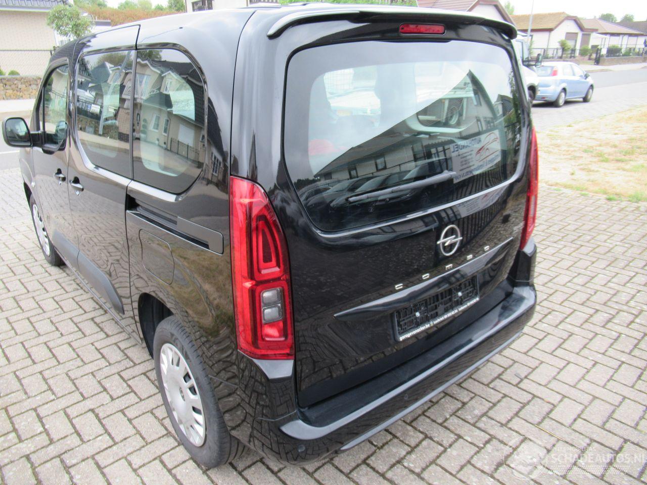 Opel Combo Combo Life 1.2T 22.800km 5-zits Airco Navi Camera CruiseControl VirtualCockpit