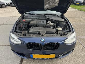 BMW 1-serie 118i picture 12