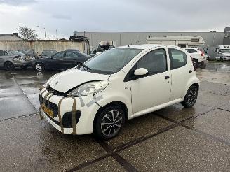 Schadeauto Peugeot 107 1.0 Blue Lease 2012/5
