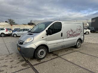skadebil bedrijf Opel Vivaro 2.0 CDTI 2013/3