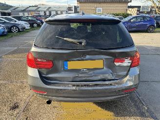 BMW 3-serie 320d Touring picture 14