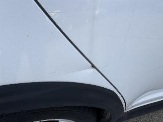 Suzuki Swift 1.3 Limited 5 drs picture 17