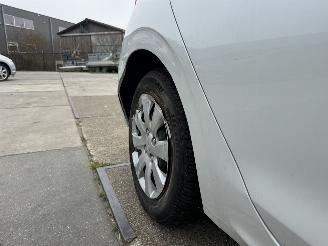 Peugeot 208 1.2 VTI Envy picture 17