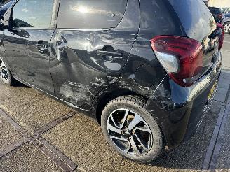 Peugeot 108 1.0 e-VTI ALLURE picture 16