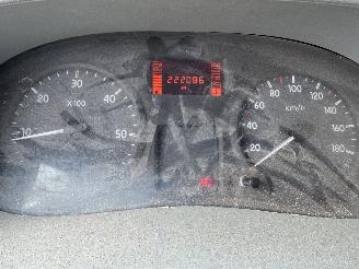 Renault Master T35 2.5 DCI  L2 H2 picture 8