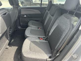Citroën Grand C4 Picasso 1.2 Pure tech Business picture 11