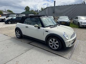 Mini Cabrio 1.6 Cooper Chilli picture 2