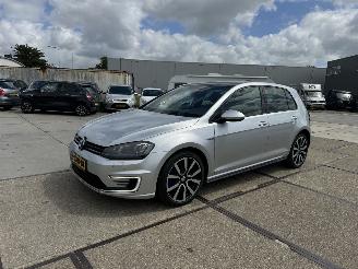 Damaged car Volkswagen Golf 1.4 TSI GTE 2014/9