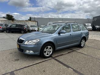 Damaged car Skoda Octavia 1.6 TDI Greentech Ambition Busin. Line 2012/1