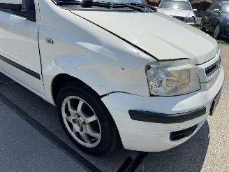 Fiat Panda 1.2 Emotion picture 15